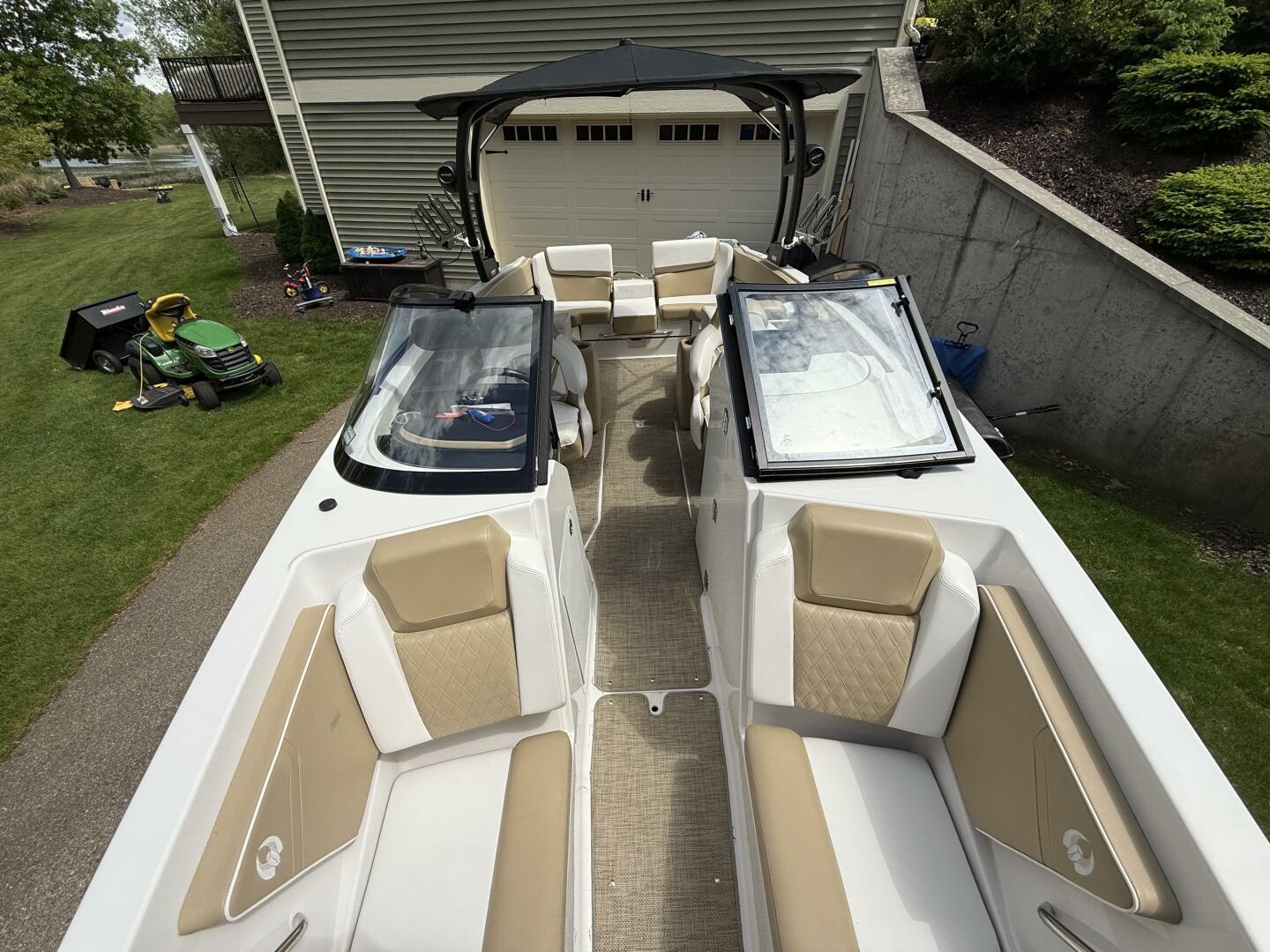 Slide: The Image of Scarab 255 H.O. Platinum 2016 - 5347562