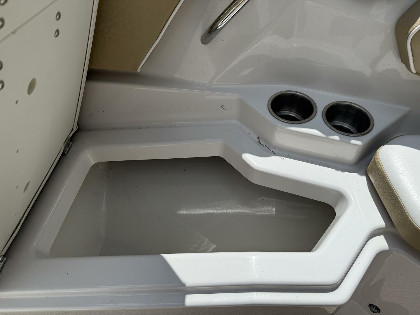 Slide: The Image of Scarab 255 H.O. Platinum 2016 - 5347565