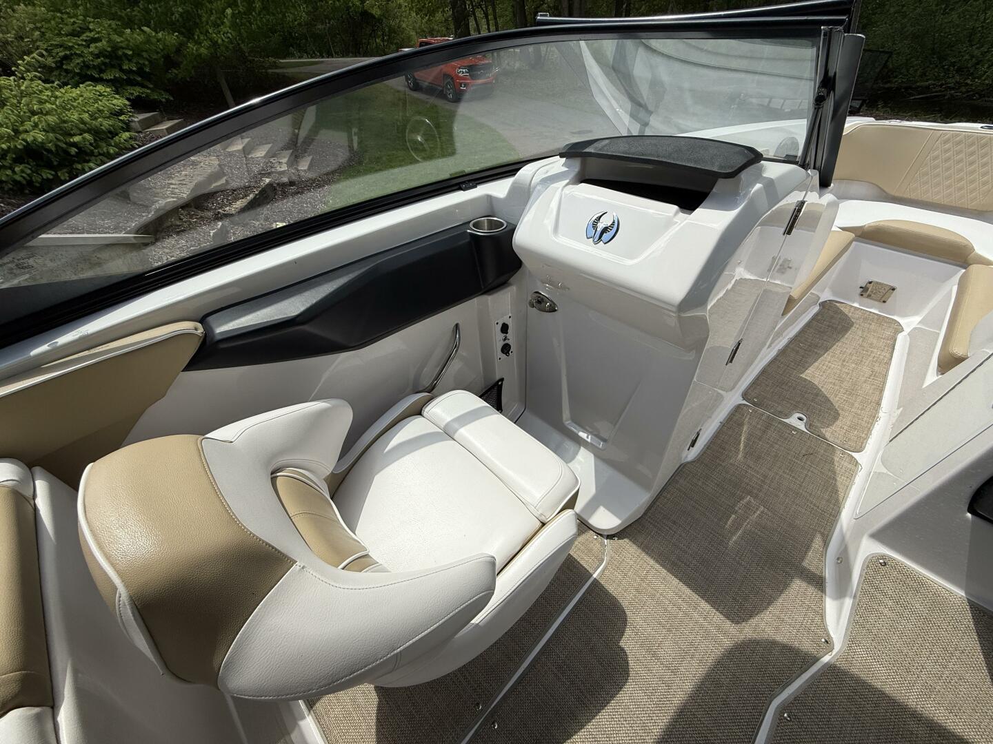 Slide: The Image of Scarab 255 H.O. Platinum 2016 - 5347569