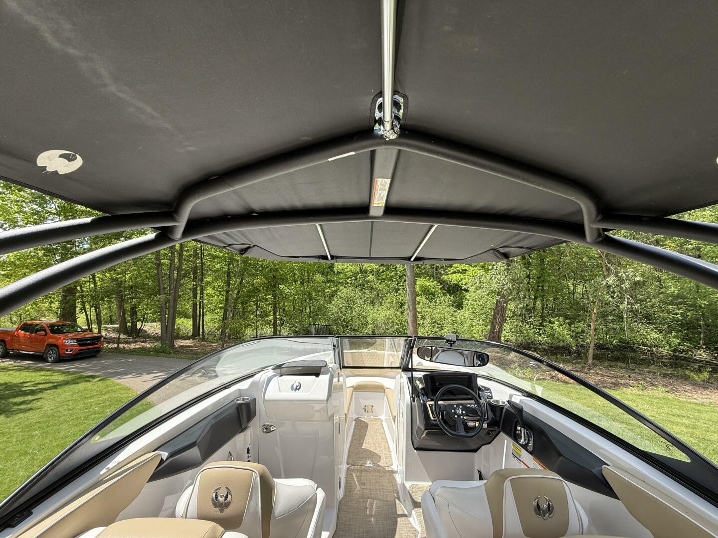 Slide: The Image of Scarab 255 H.O. Platinum 2016 - 5347572