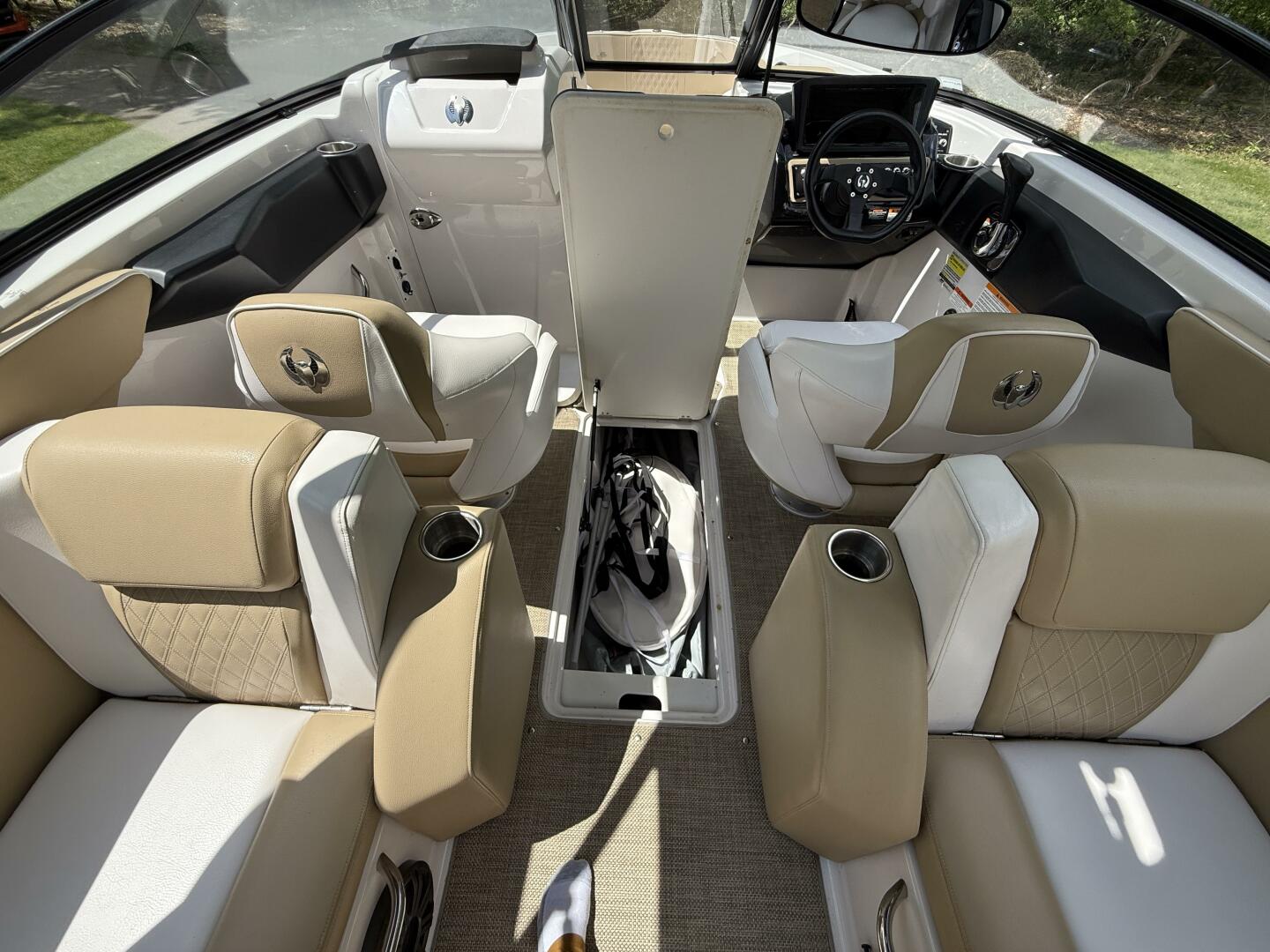 Slide: The Image of Scarab 255 H.O. Platinum 2016 - 5347574