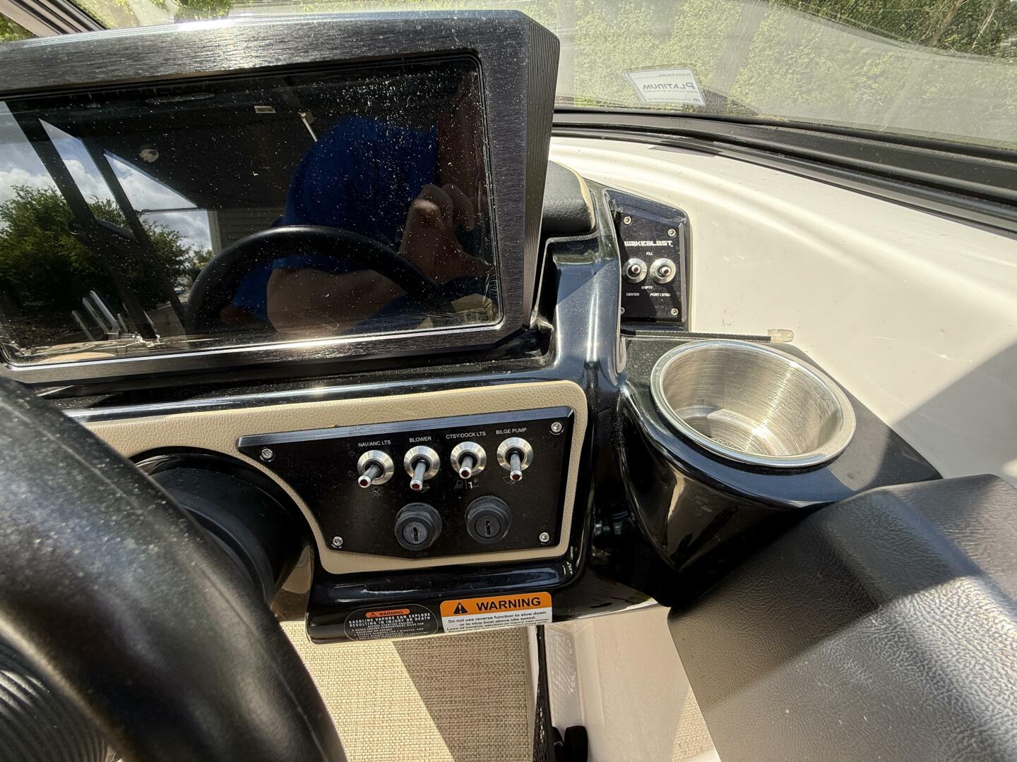 Slide: The Image of Scarab 255 H.O. Platinum 2016 - 5347577