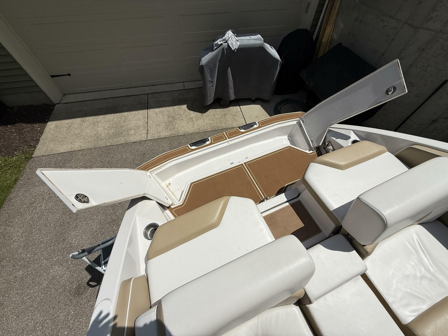 Slide: The Image of Scarab 255 H.O. Platinum 2016 - 5347595