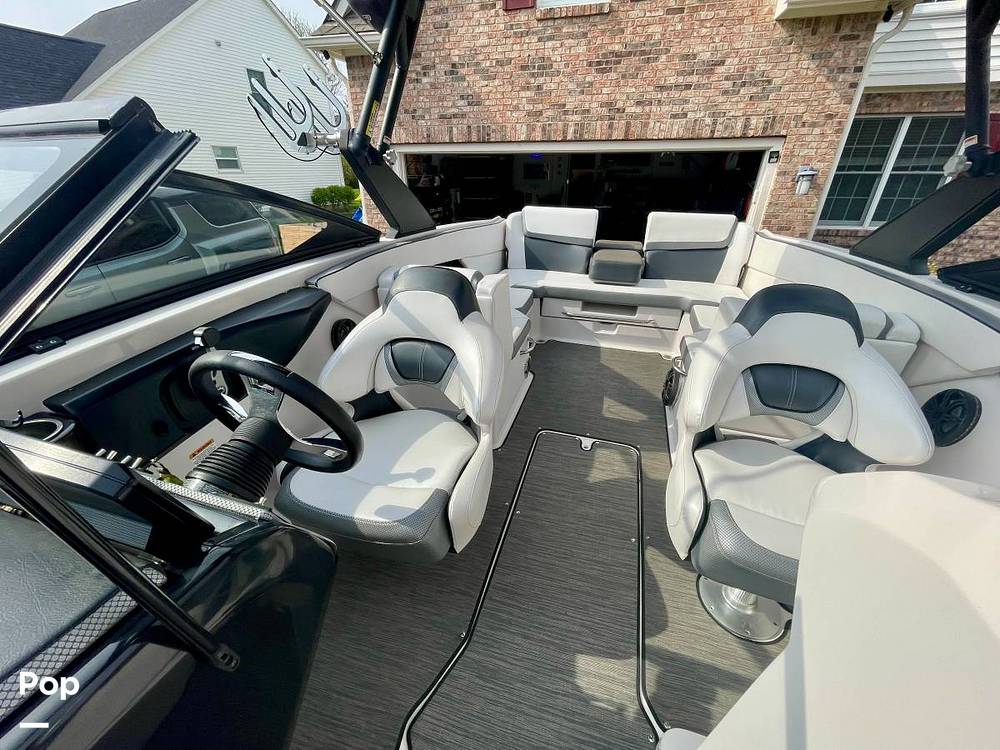 Slide: The Image of Scarab 255 id wake edition 2019 - 15798503