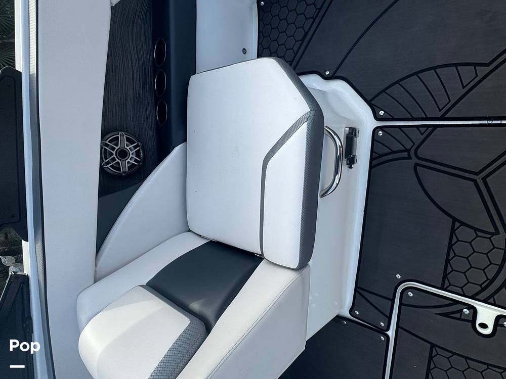 Slide: The Image of Scarab 255 ID Wake Edition 2021 - 15015627