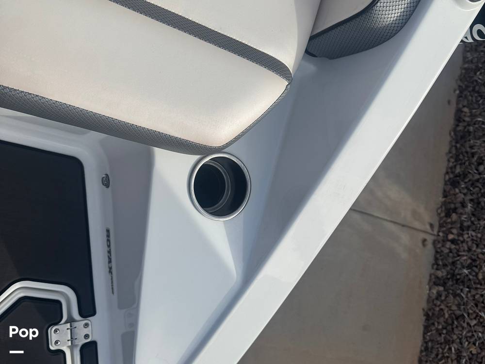 Slide: The Image of Scarab 255 ID Wake Edition 2021 - 15015653