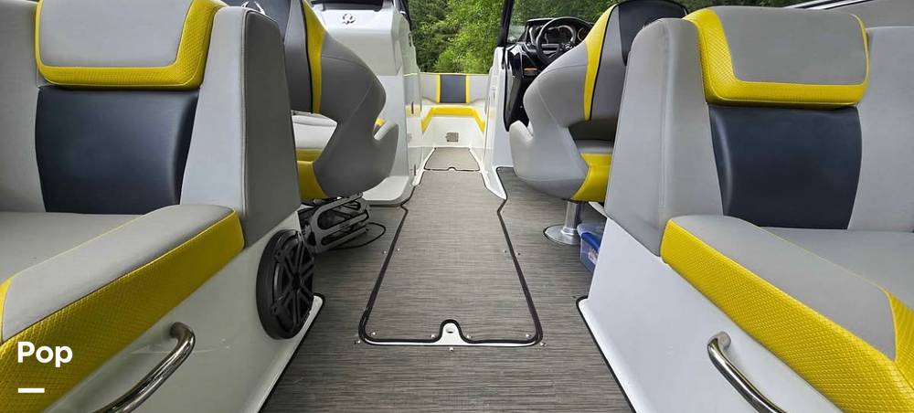 Slide: The Image of Scarab 255id Wake Edition HO 2021 - 15631484