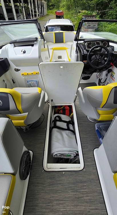 Slide: The Image of Scarab 255id Wake Edition HO 2021 - 15631489