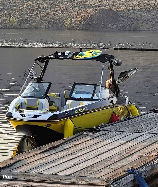 Slide: The Image of Scarab 255id Wake Edition HO 2021 - 15631494