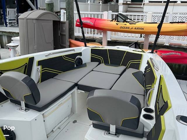 Slide: The Image of Scarab 255 Open 2020 - 37