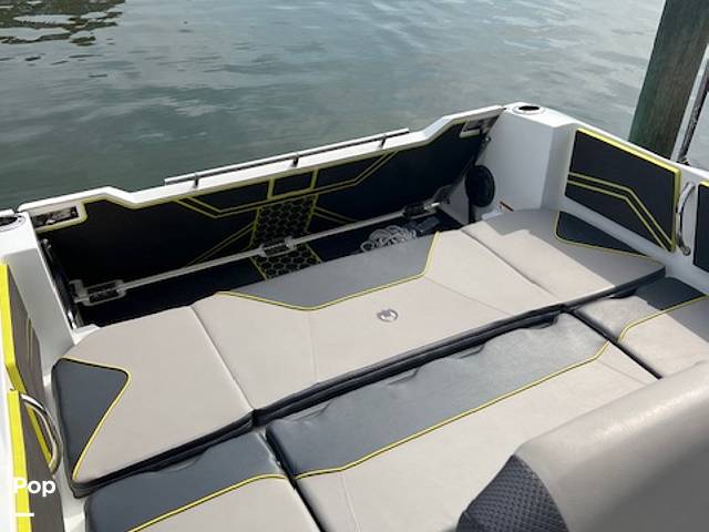 Slide: The Image of Scarab 255 Open 2020 - 40