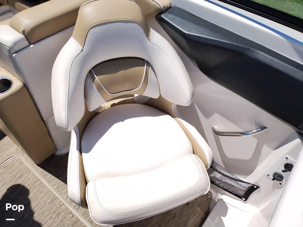 Slide: The Image of Swivel Passenger Seat - 14211749