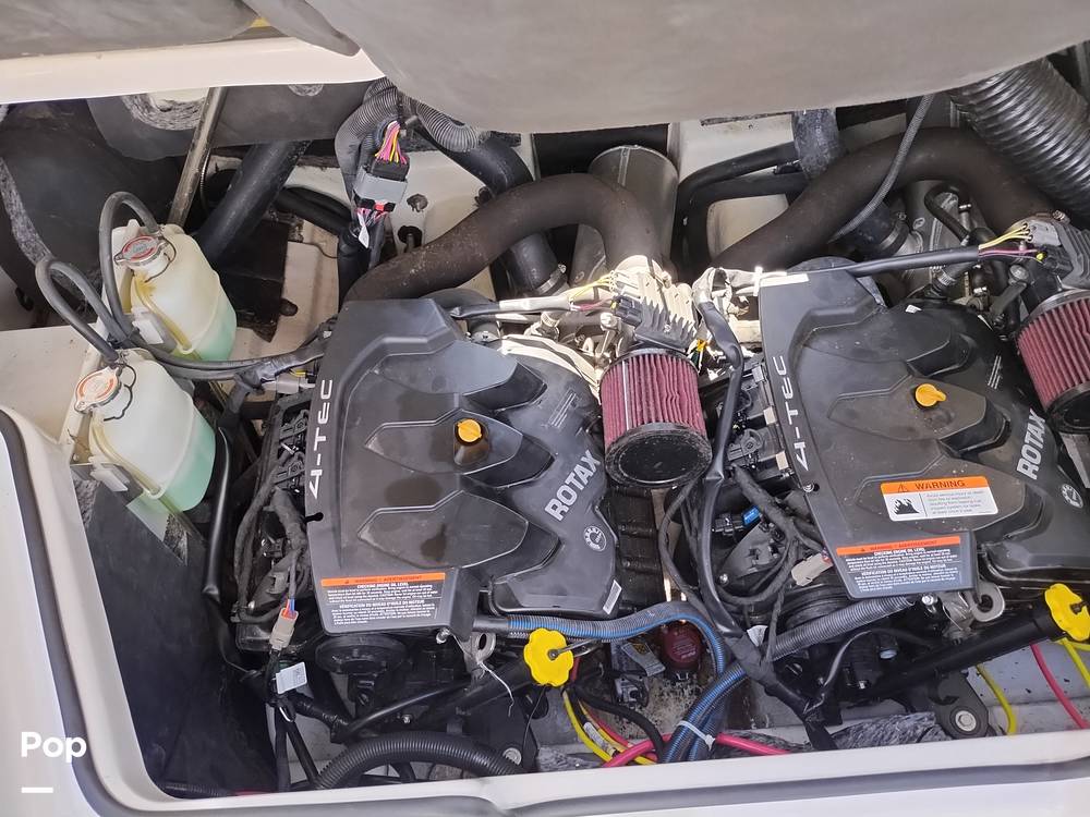 Slide: The Image of Twin Rotax Motors - 14211795