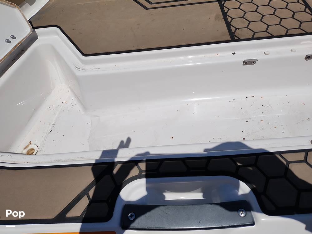 Slide: The Image of Scarab 255 Platinum 2017 - 14211823