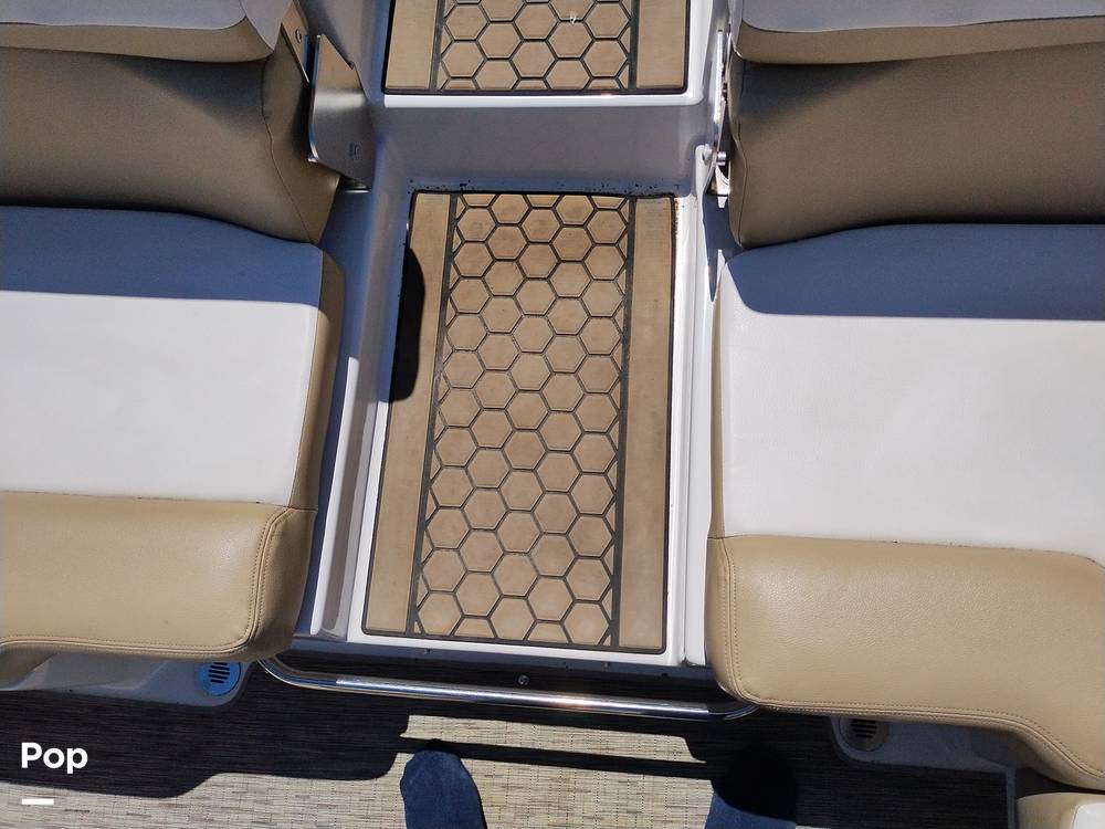 Slide: The Image of Scarab 255 Platinum 2017 - 14211831