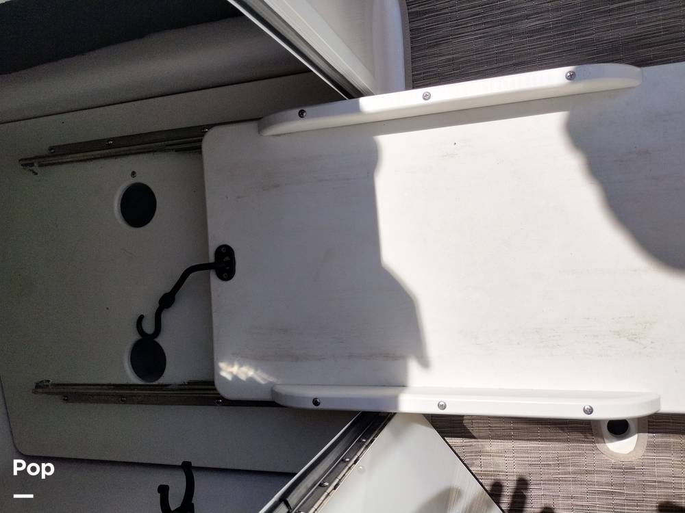 Slide: The Image of Scarab 255 Platinum 2017 - 14211916