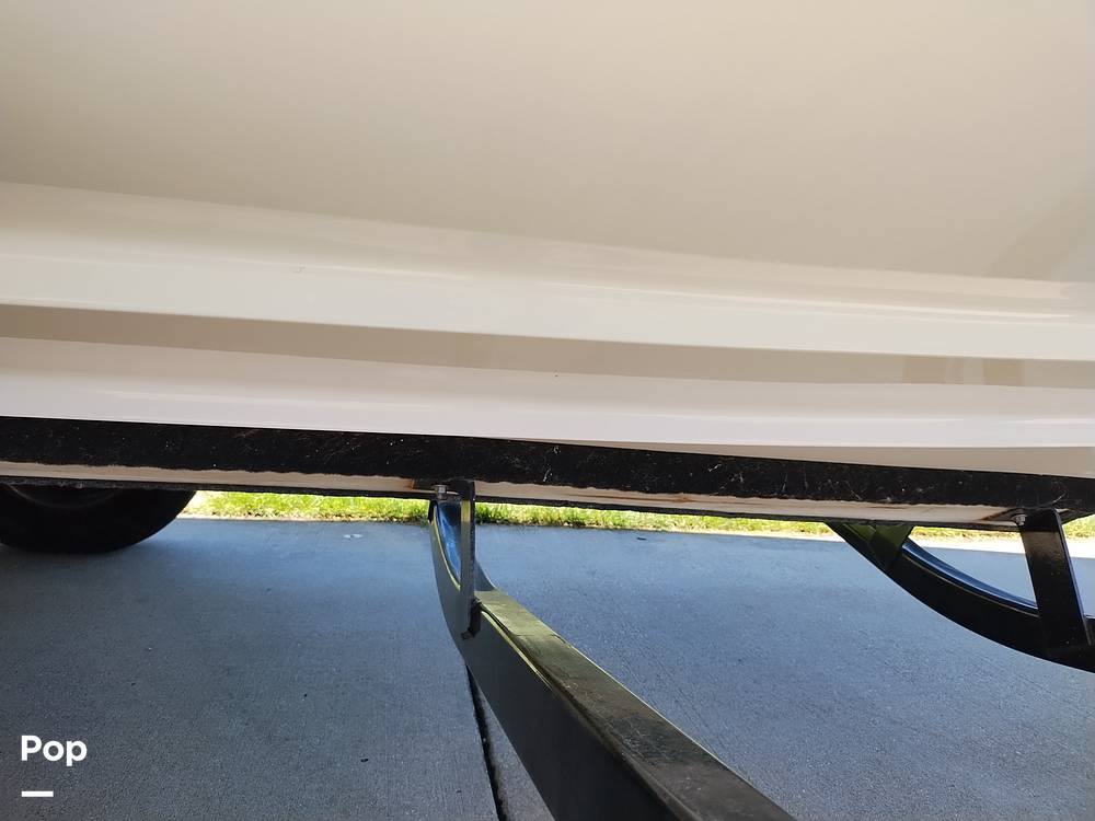 Slide: The Image of Scarab 255 Platinum 2017 - 14211982