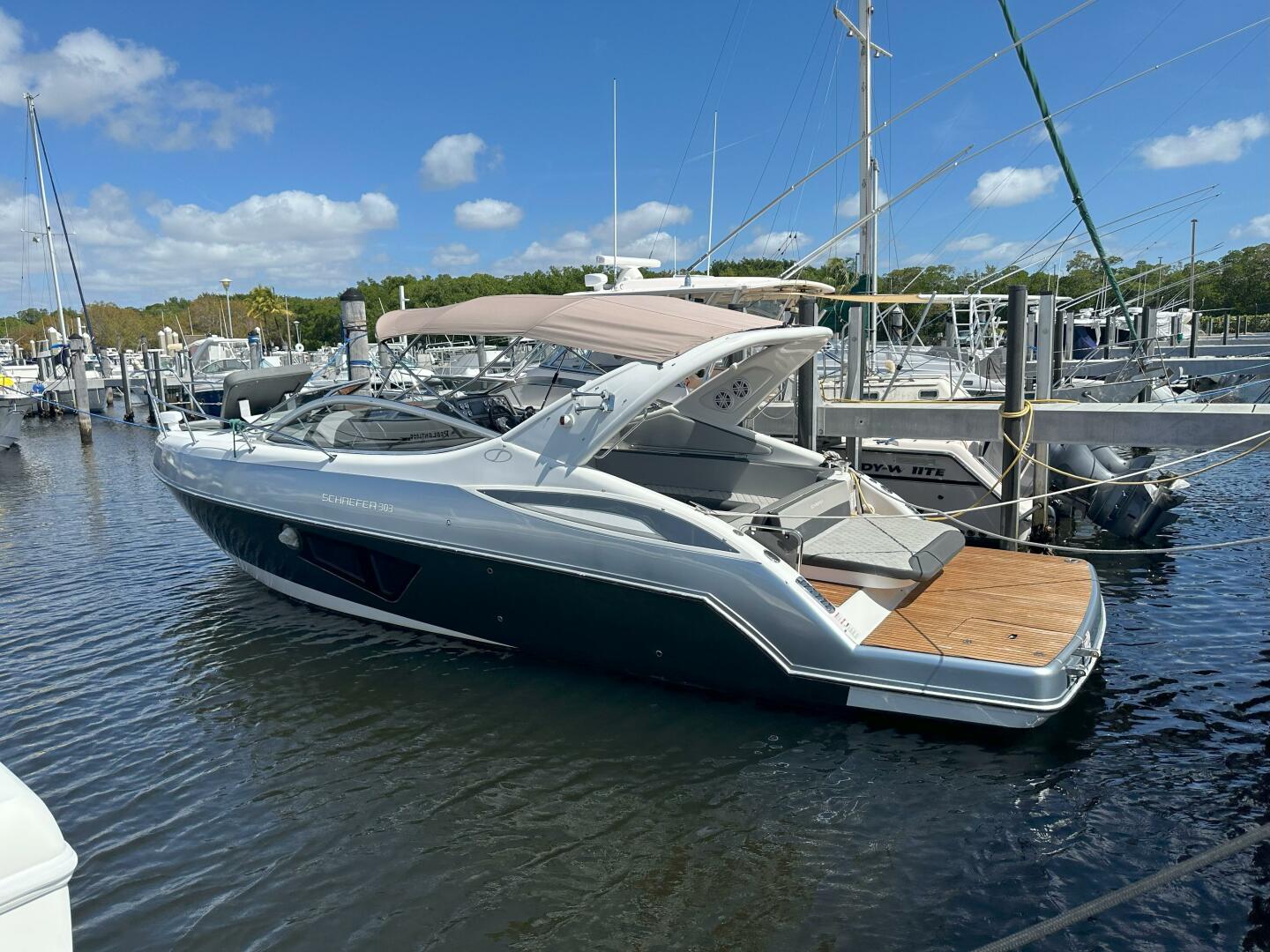 Slide: The Image of 2019 32' Schaefer 303 - Profile on the water 2019 32' Schaefer 303 - 3771074