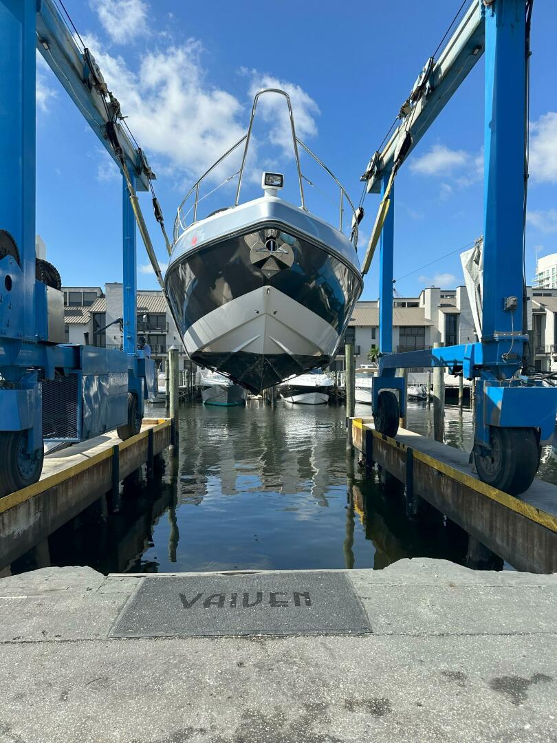 Slide: The Image of 2019 32' Schaefer 303 - Hull  2019 32' Schaefer 303  - 3771152