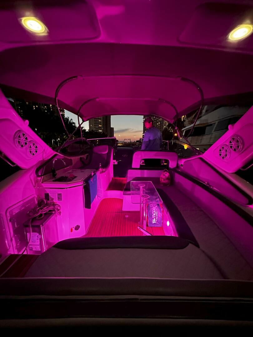 Slide: The Image of 2019 32' Schaefer 303 2019 32' Schaefer 303 - 3771171