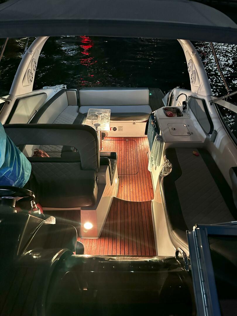 Slide: The Image of 2019 32' Schaefer 303 2019 32' Schaefer 303 - 3771176