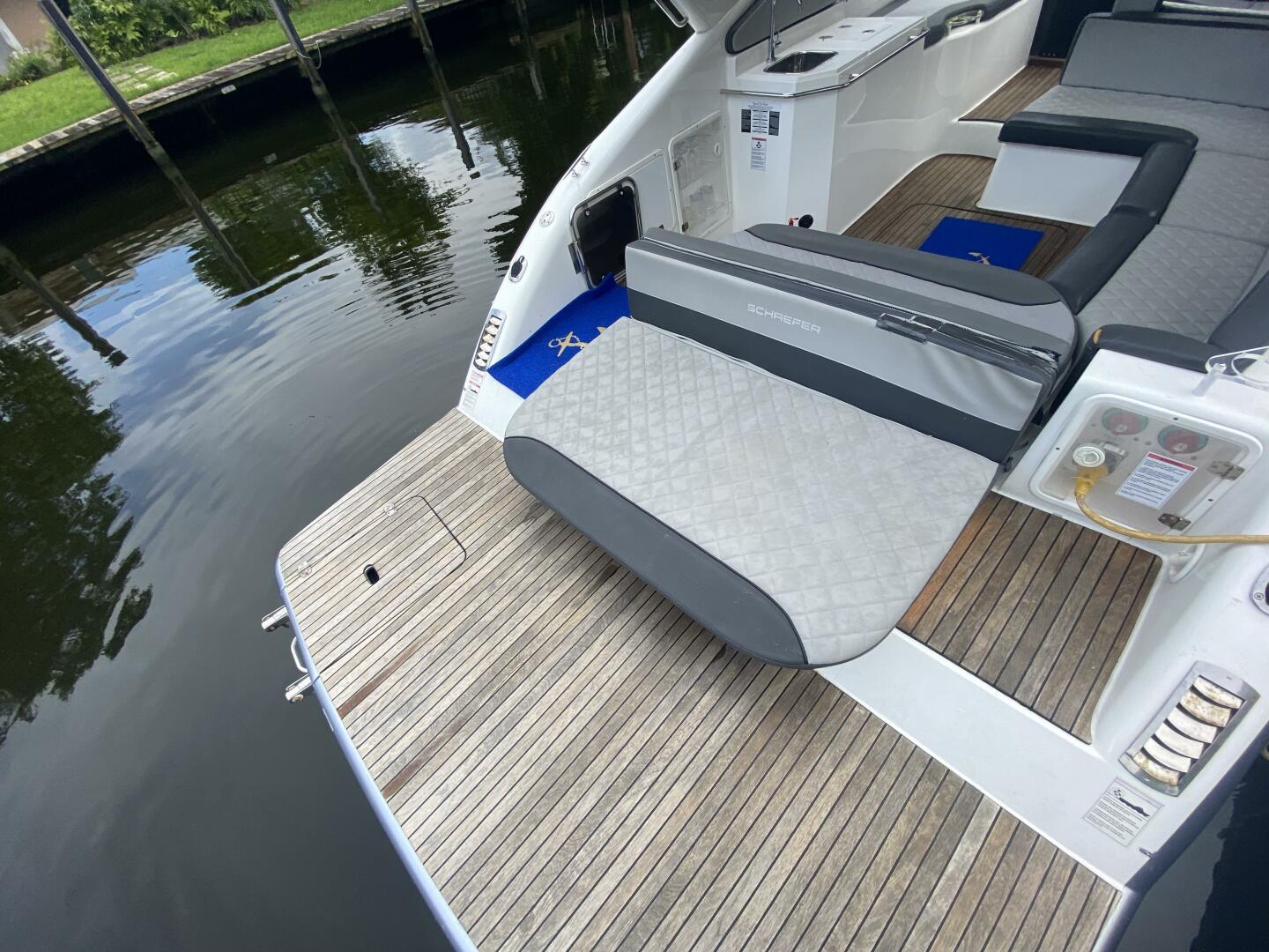 Slide: The Image of 2019 32' Schaefer 303 2019 32' Schaefer 303 - 3771381