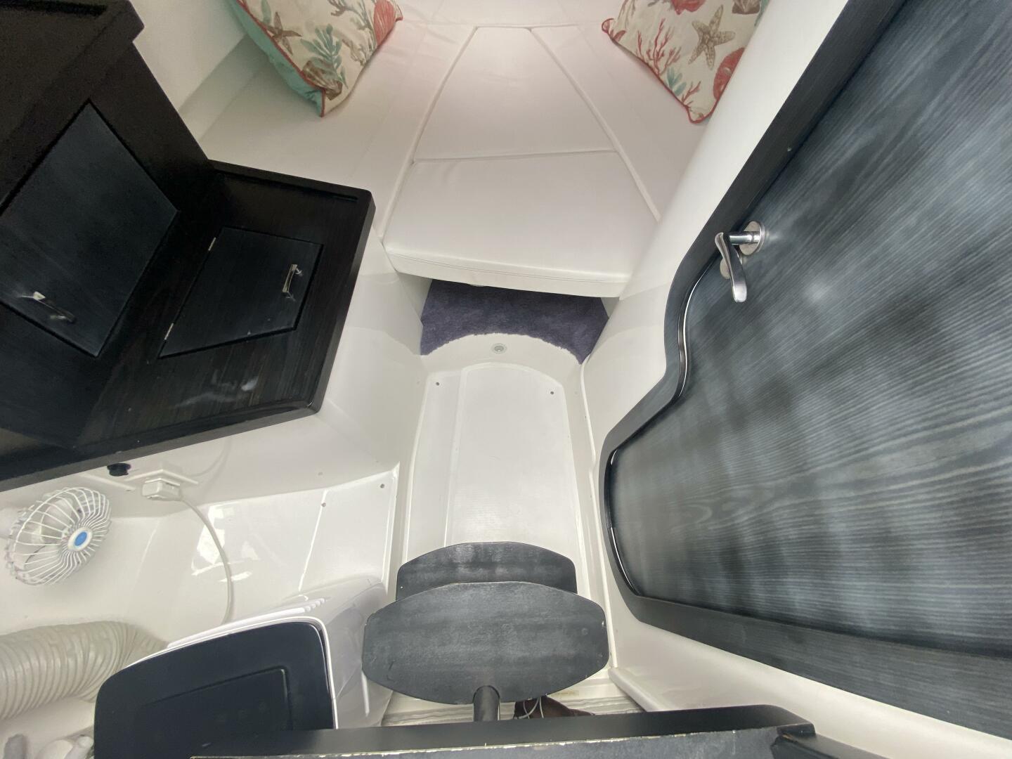 Slide: The Image of 2019 32' Schaefer 303 2019 32' Schaefer 303 - 3771394