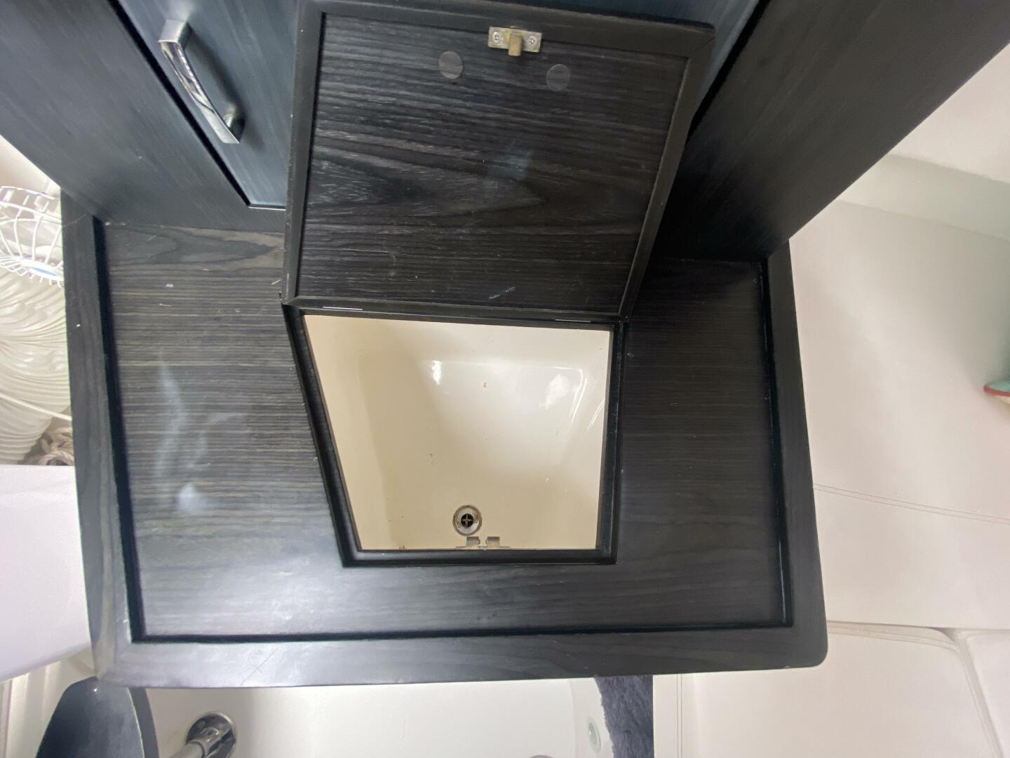 Slide: The Image of 2019 32' Schaefer 303  2019 32' Schaefer 303  - 3771396