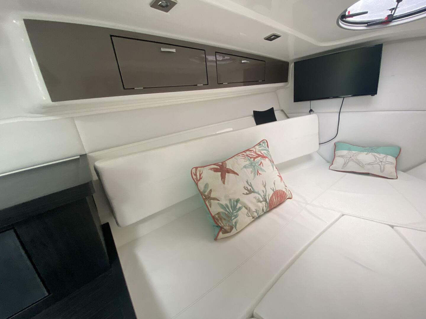 Slide: The Image of 2019 32' Schaefer 303 2019 32' Schaefer 303 - 3771401