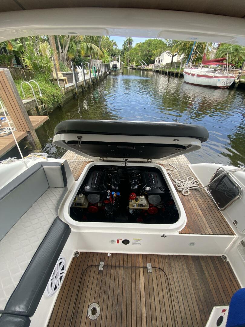 Slide: The Image of 2019 32' Schaefer 303  2019 32' Schaefer 303  - 3771546