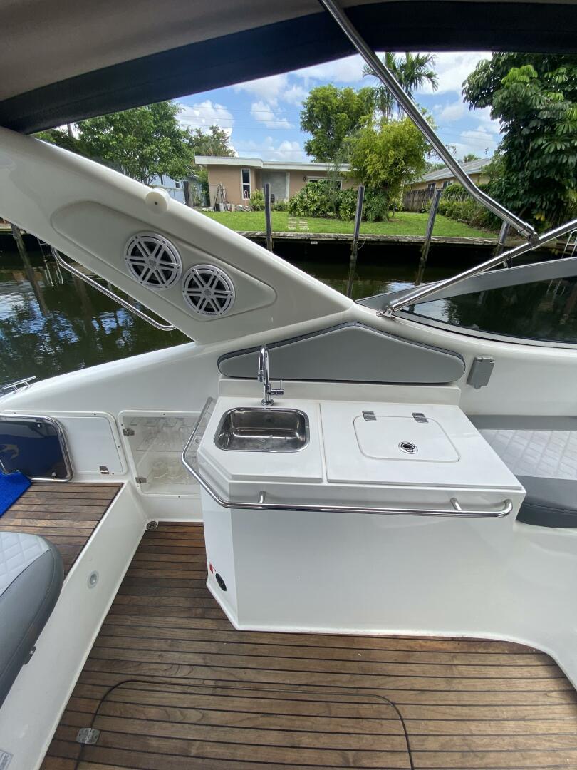 Slide: The Image of 2019 32' Schaefer 303 2019 32' Schaefer 303 - 3771587