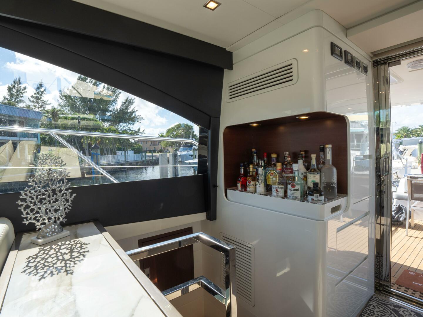 Slide: The Image of 2023 66' Schafer 660 - Galley/Bar 2023 66' Schafer 660 "AMERICAN DREAM" - 5050999