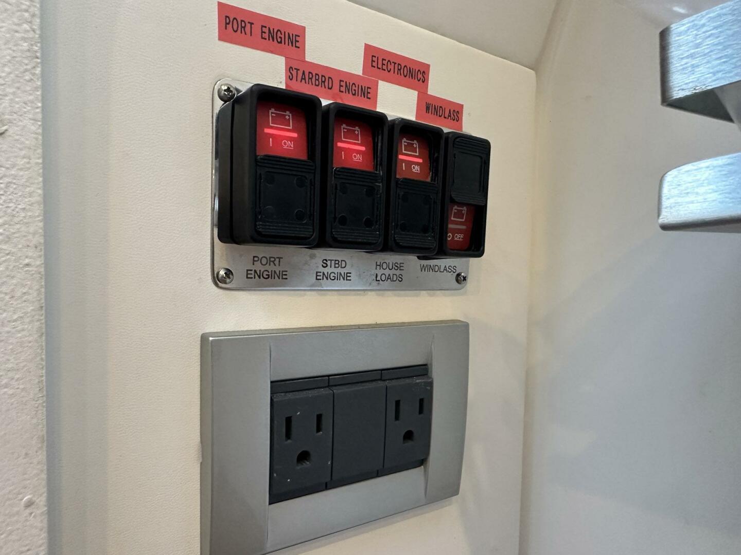 Slide: The Image of Schaefer V33 2022 - 5092839