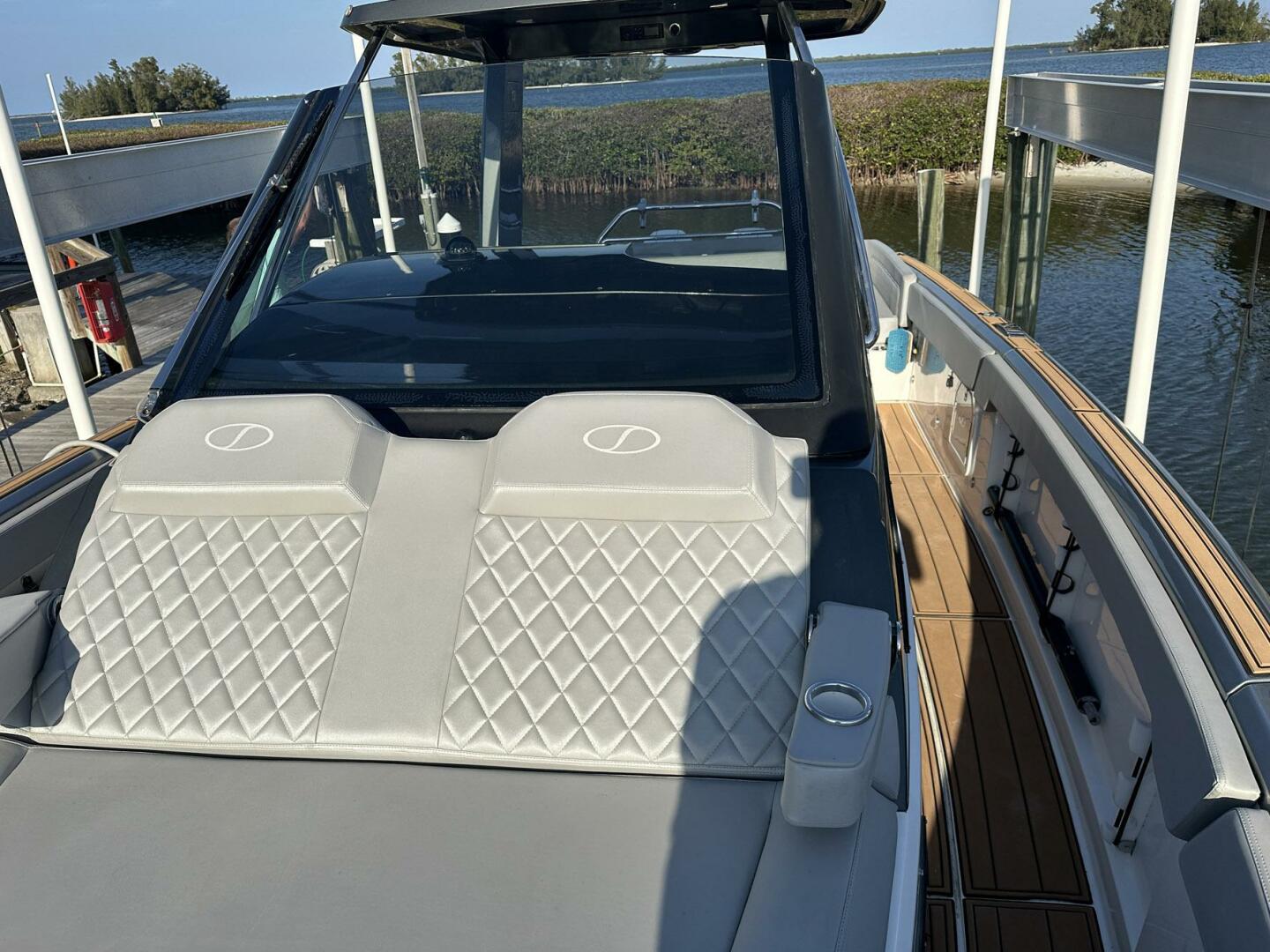 Slide: The Image of Schaefer V33 2022 - 5092845