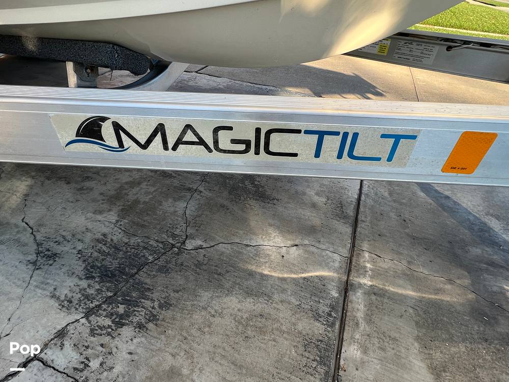Slide: The Image of Scout 175 Sport Dorado 2019 - 21