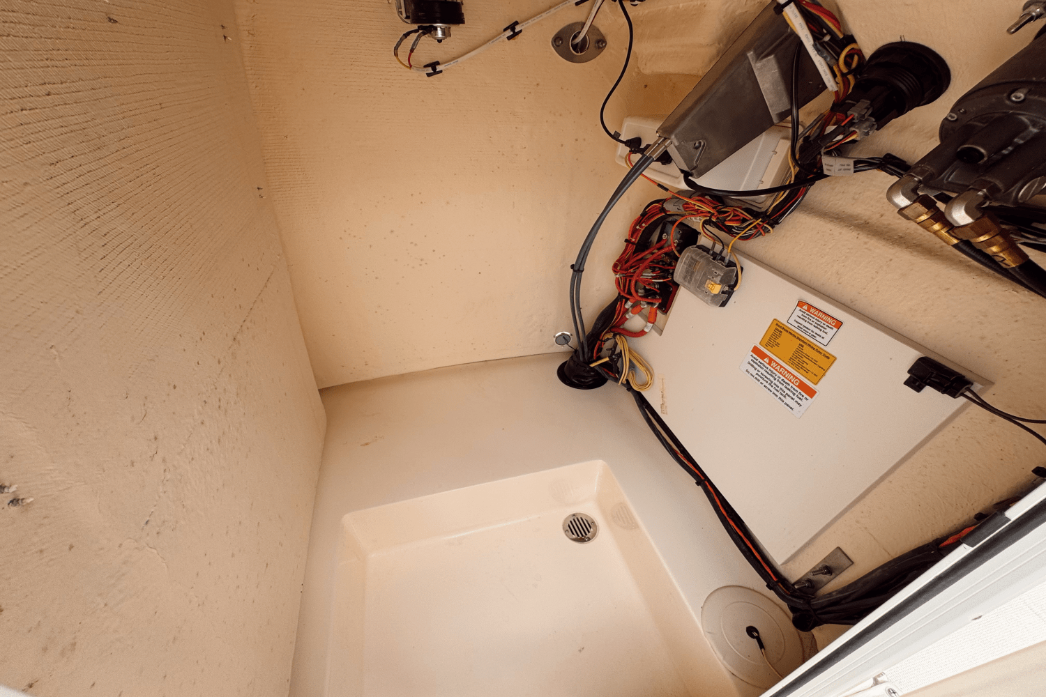 Slide: The Image of Scout 195 Sportfish 2024 - 12