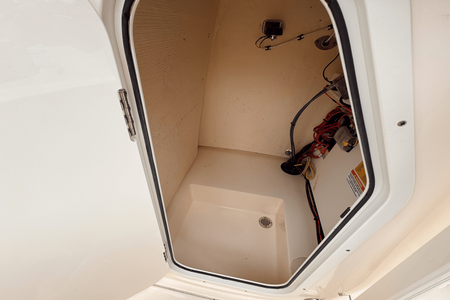 Slide: The Image of Scout 195 Sportfish 2024 - 13