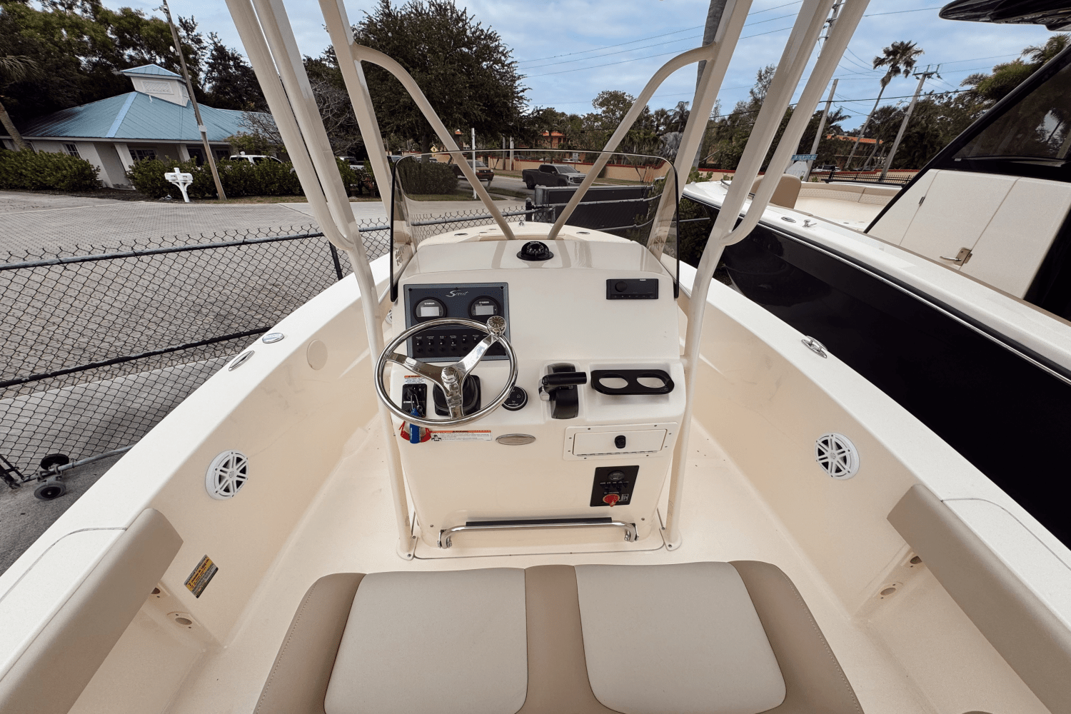 Slide: The Image of Scout 195 Sportfish 2024 - 4