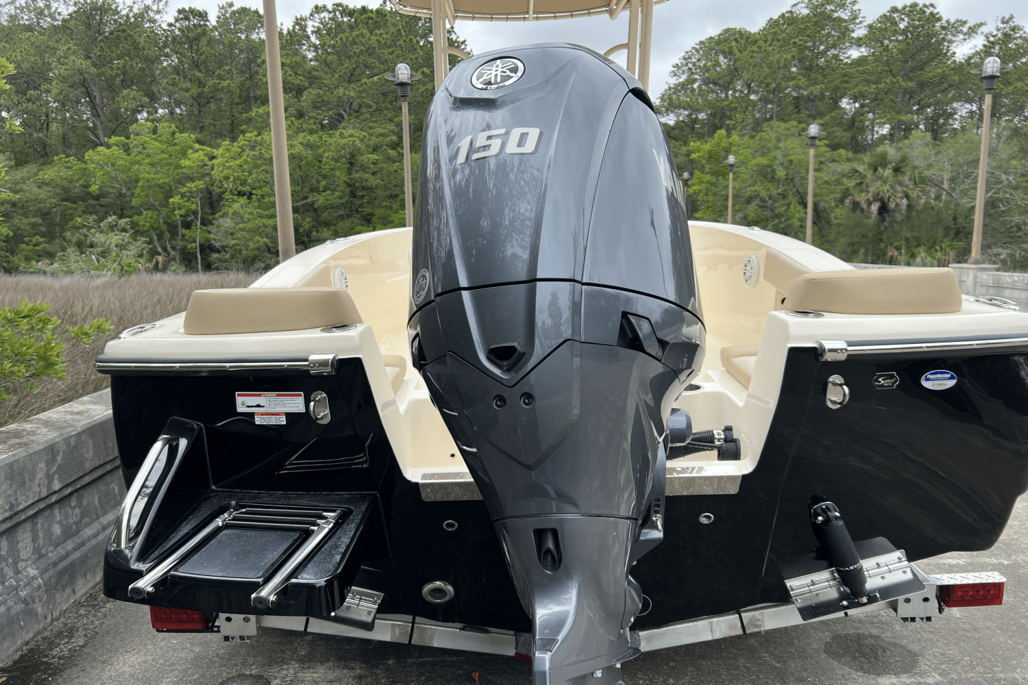 Slide: The Image of Scout 195 Sportfish 2025 - 1