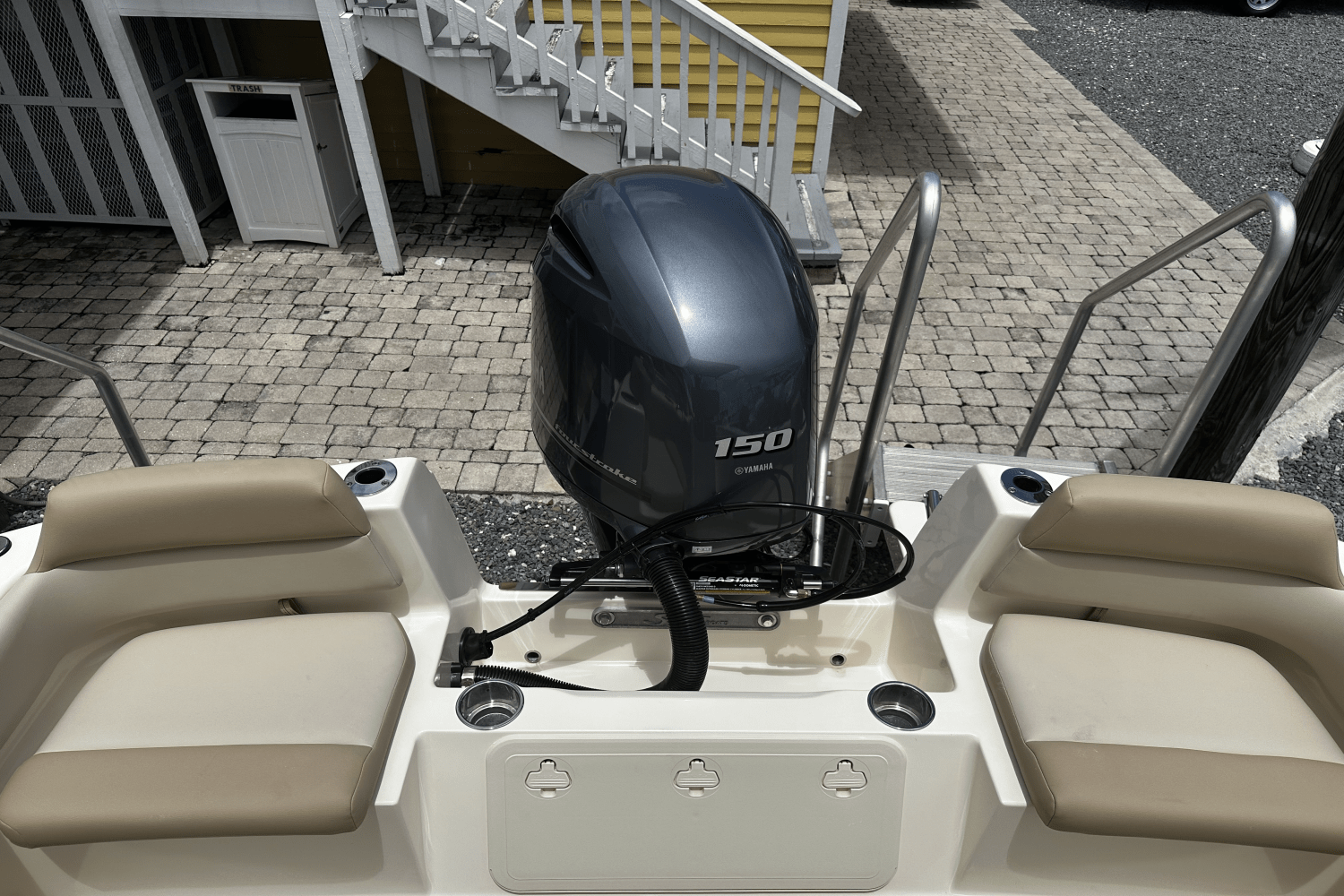 Slide: The Image of Scout 195 Sportfish 2025 - 28