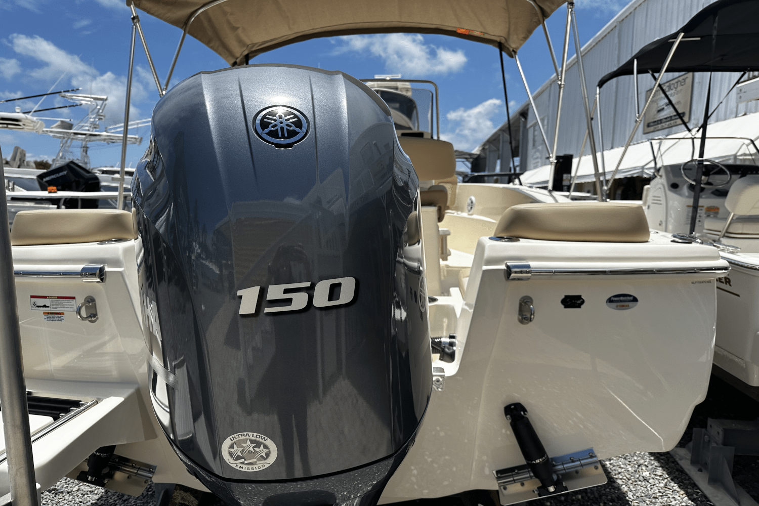 Slide: The Image of Scout 195 Sportfish 2025 - 32