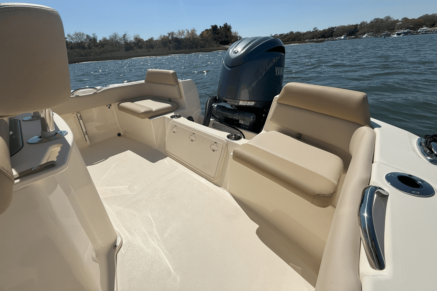 Slide: The Image of Scout 195 Sportfish 2025 - 5