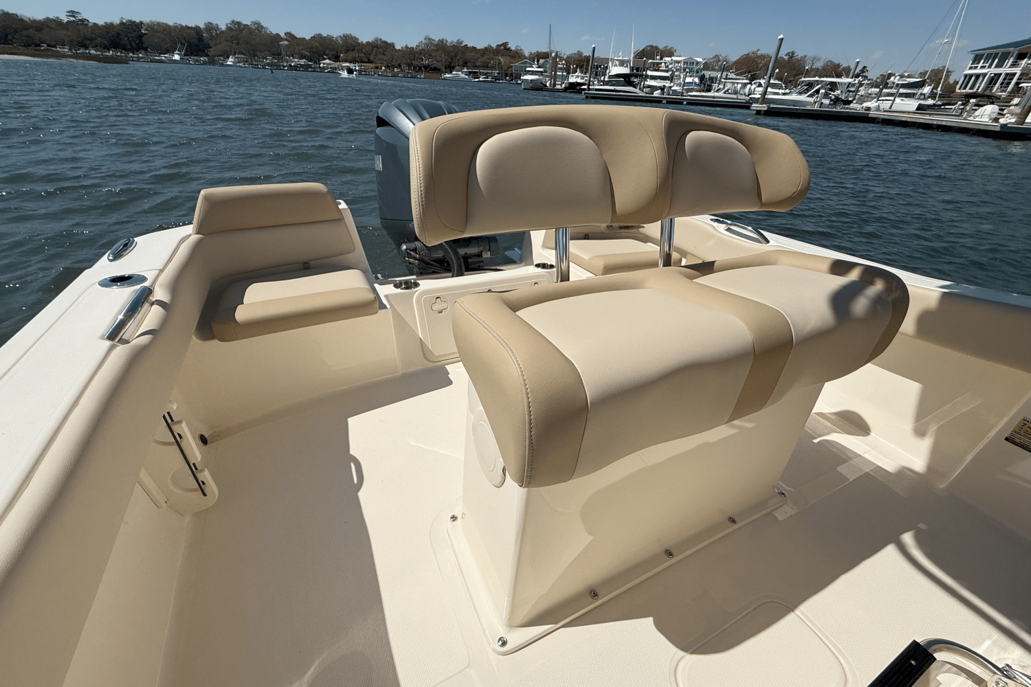 Slide: The Image of Scout 195 Sportfish 2025 - 6