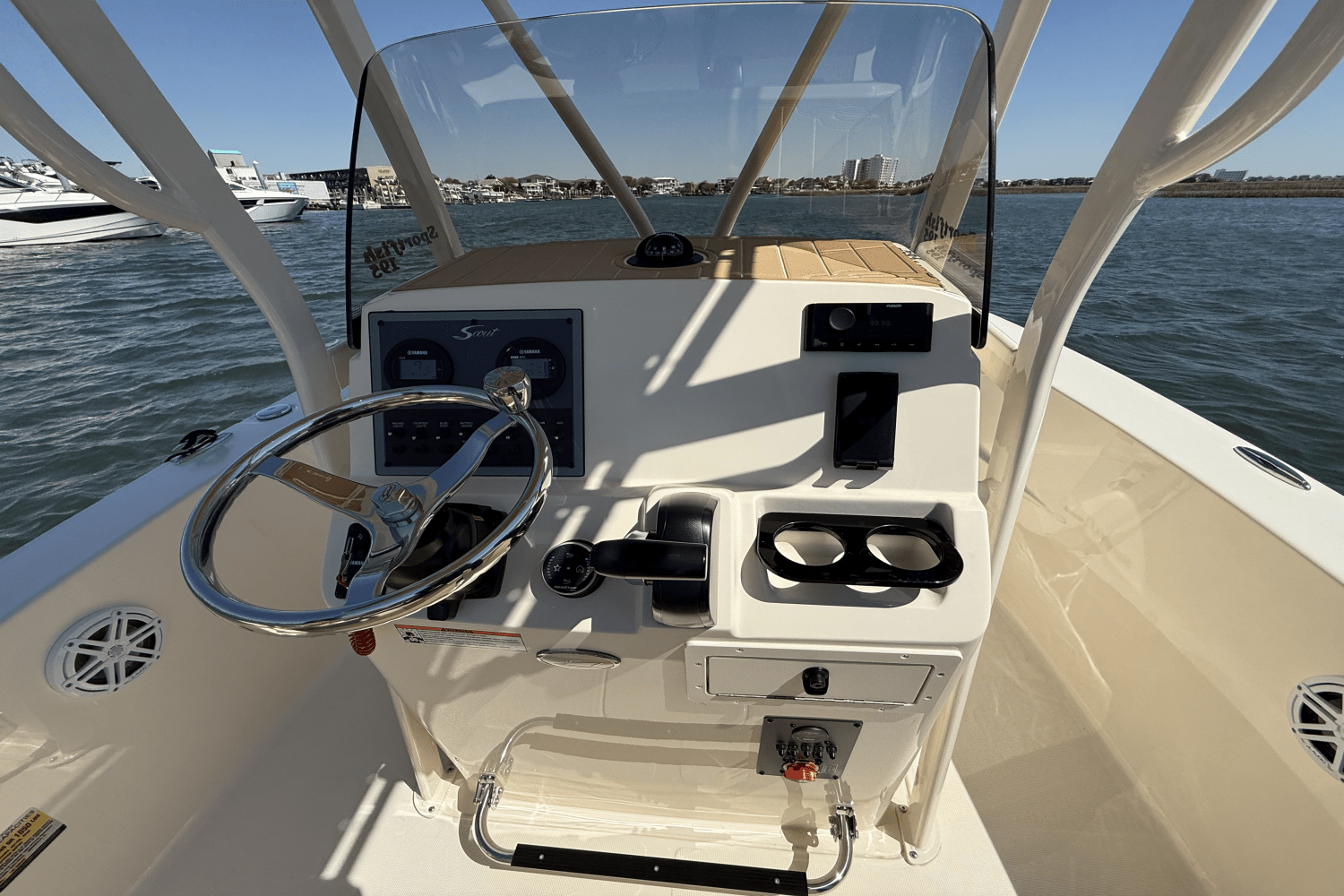 Slide: The Image of Scout 195 Sportfish 2025 - 9