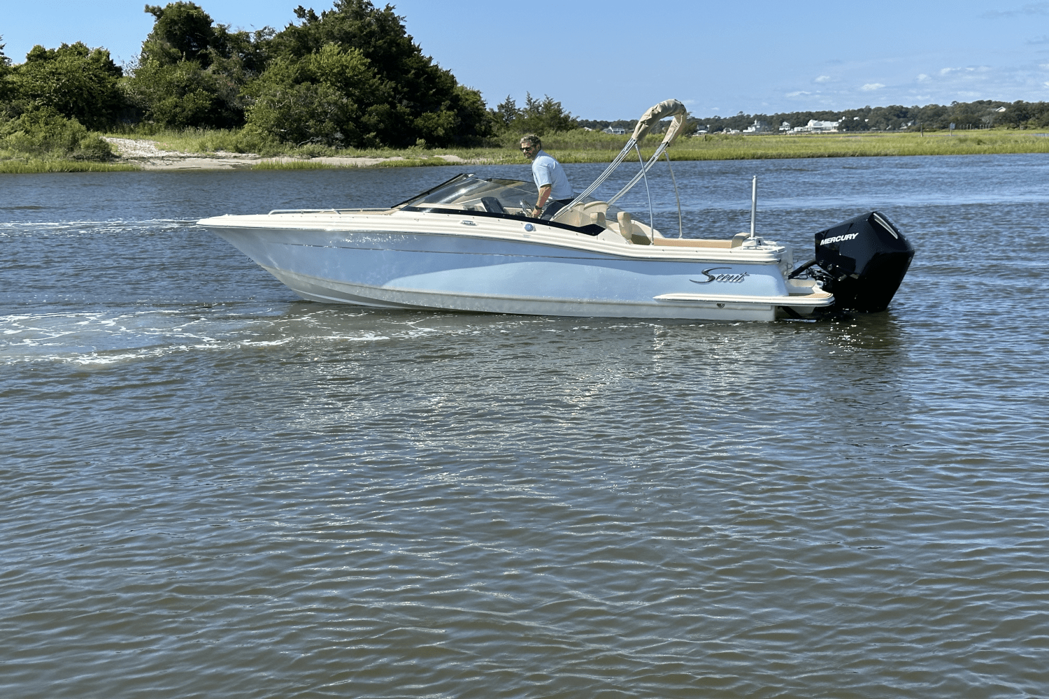 Slide: The Image of Scout 215 Dorado 2025 - 5