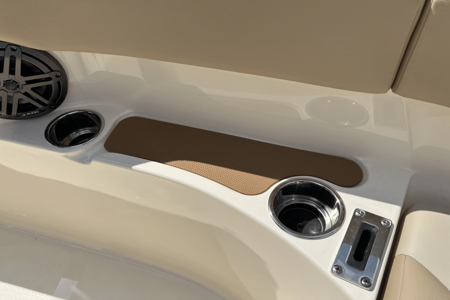 Slide: The Image of Scout 215 XSF 2025 - 17