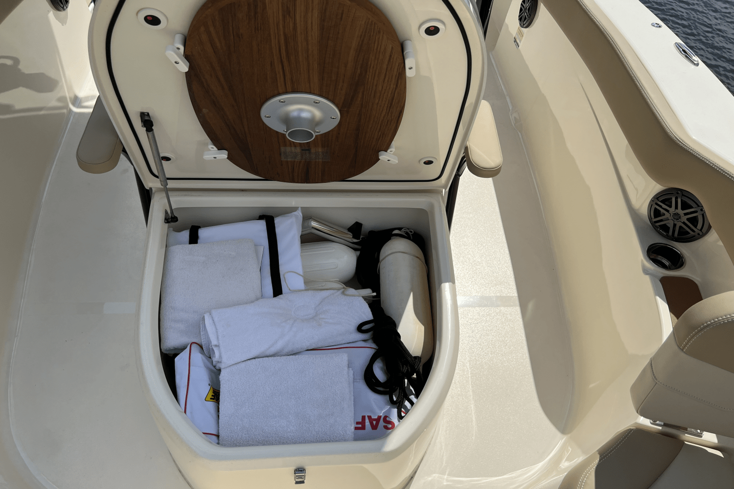 Slide: The Image of Scout 215 XSF 2025 - 19