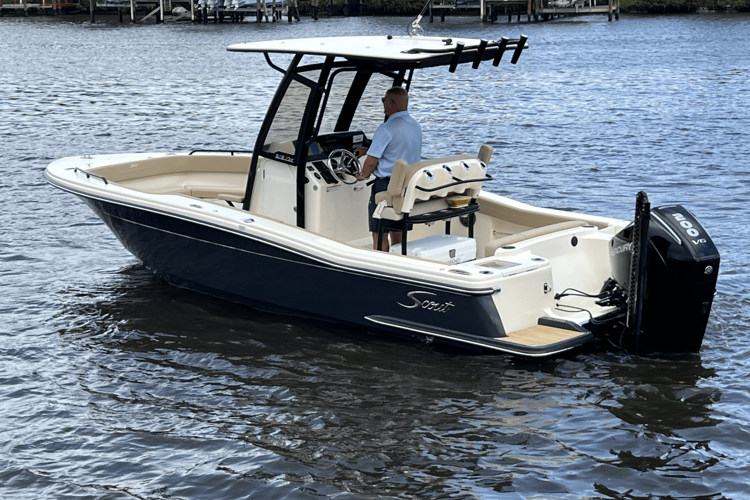 Slide: The Image of Scout 215 XSF 2025 - 2