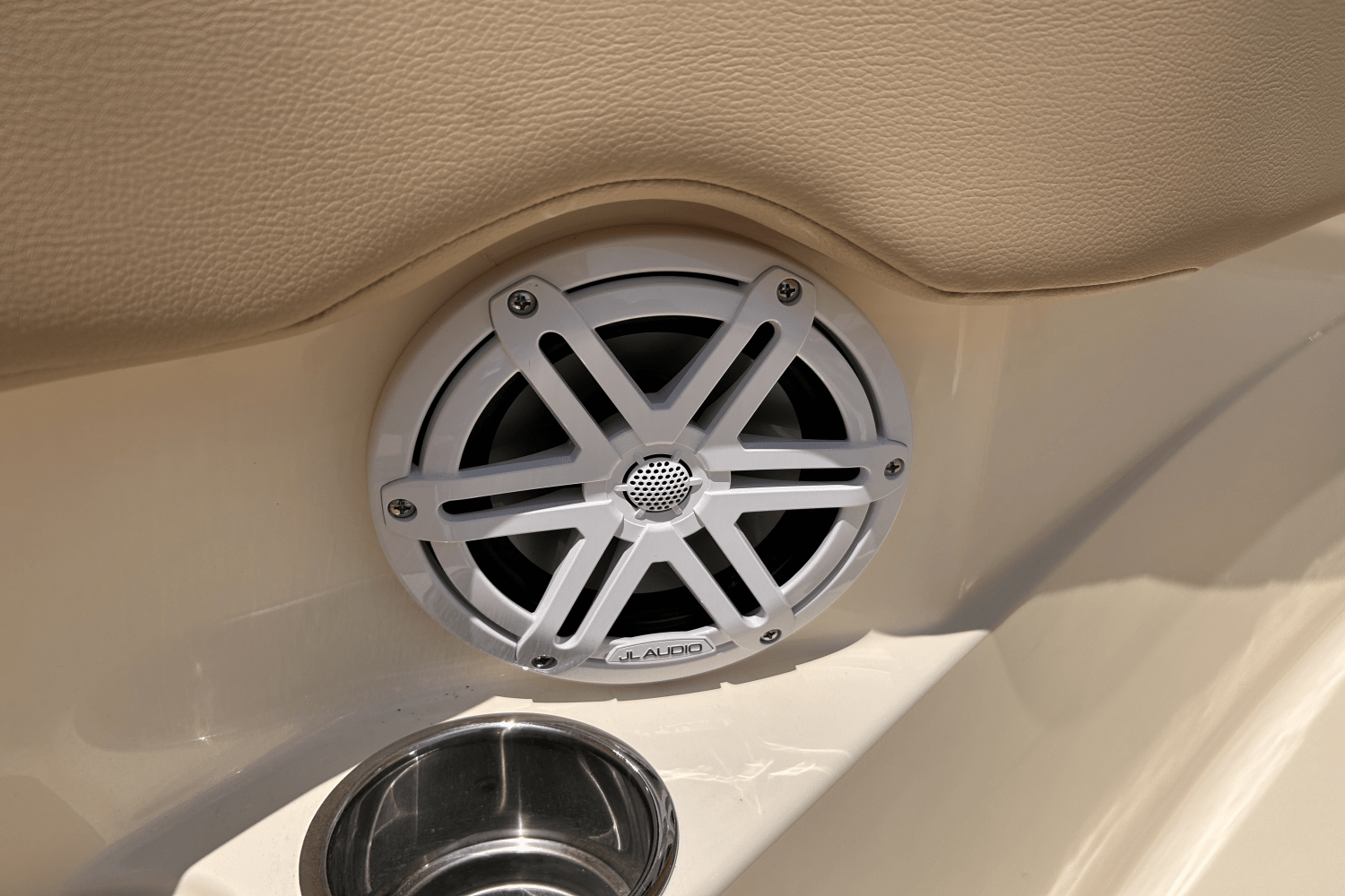 Slide: The Image of Scout 215 XSF 2025 - 27