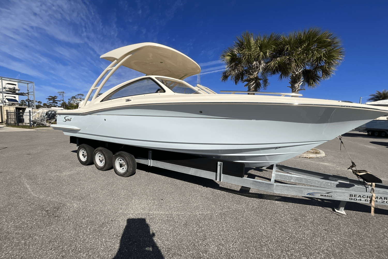Slide: The Image of Scout 240 Dorado 2024 - 1